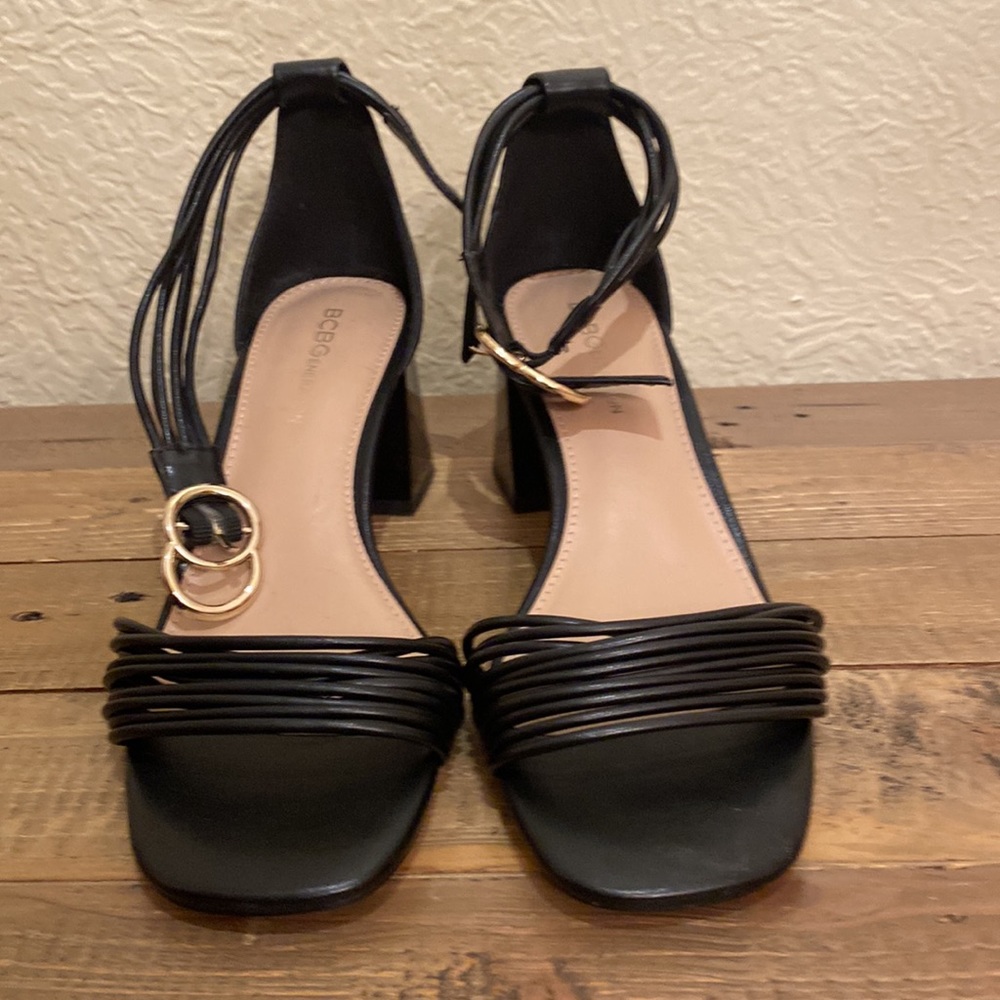 Sandals - Picture 2 of 16